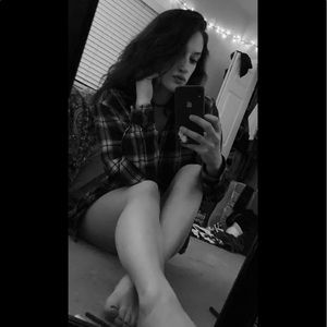 Meet your Posher, Alexis